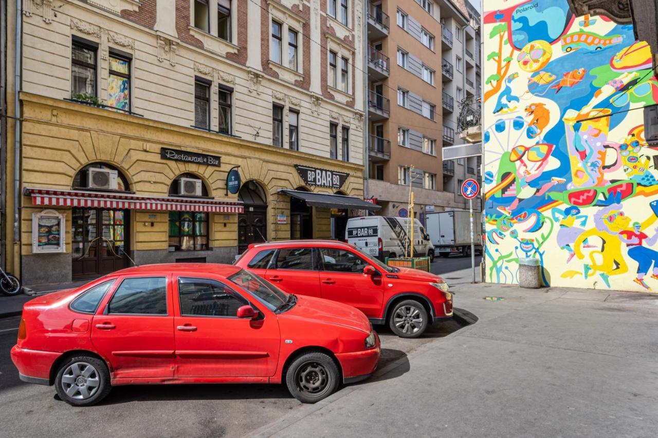 Youth Motive Studio With Gallery Budapeşte Dış mekan fotoğraf